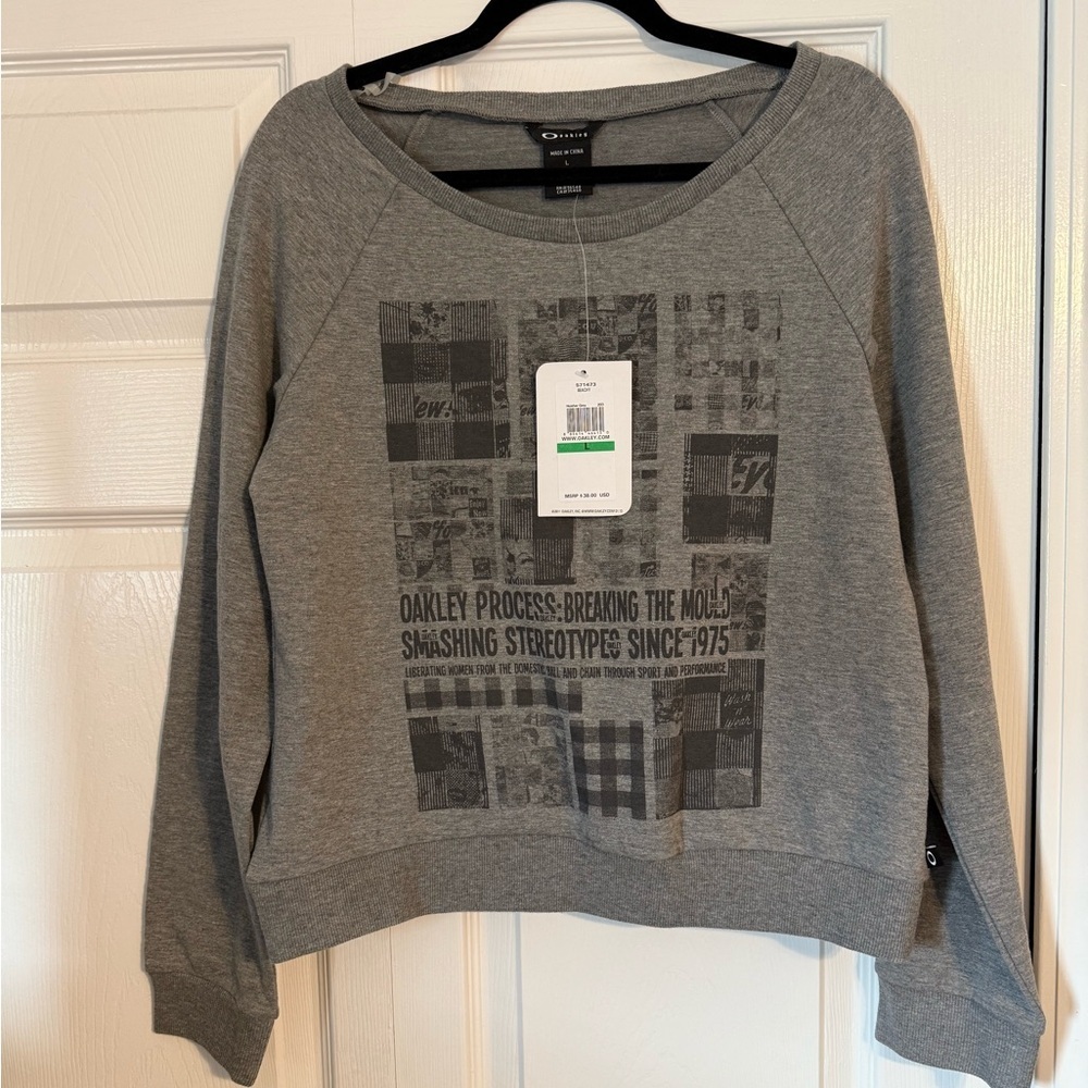 Oakley Heather Grey Graphic Sweatshirt Size L NWT